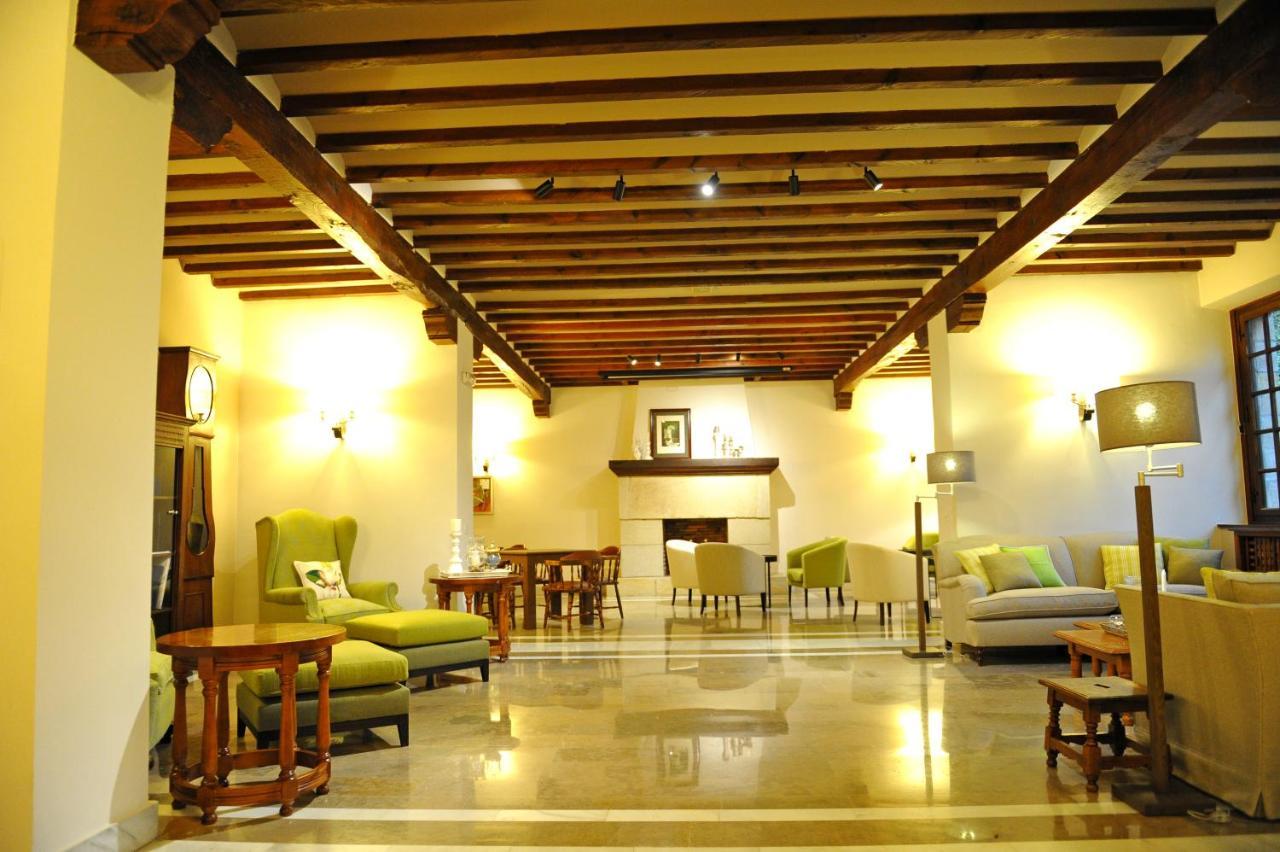 Parador De Santillana Del Mar Luaran gambar