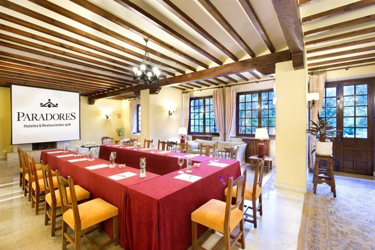 Parador De Santillana Del Mar Luaran gambar