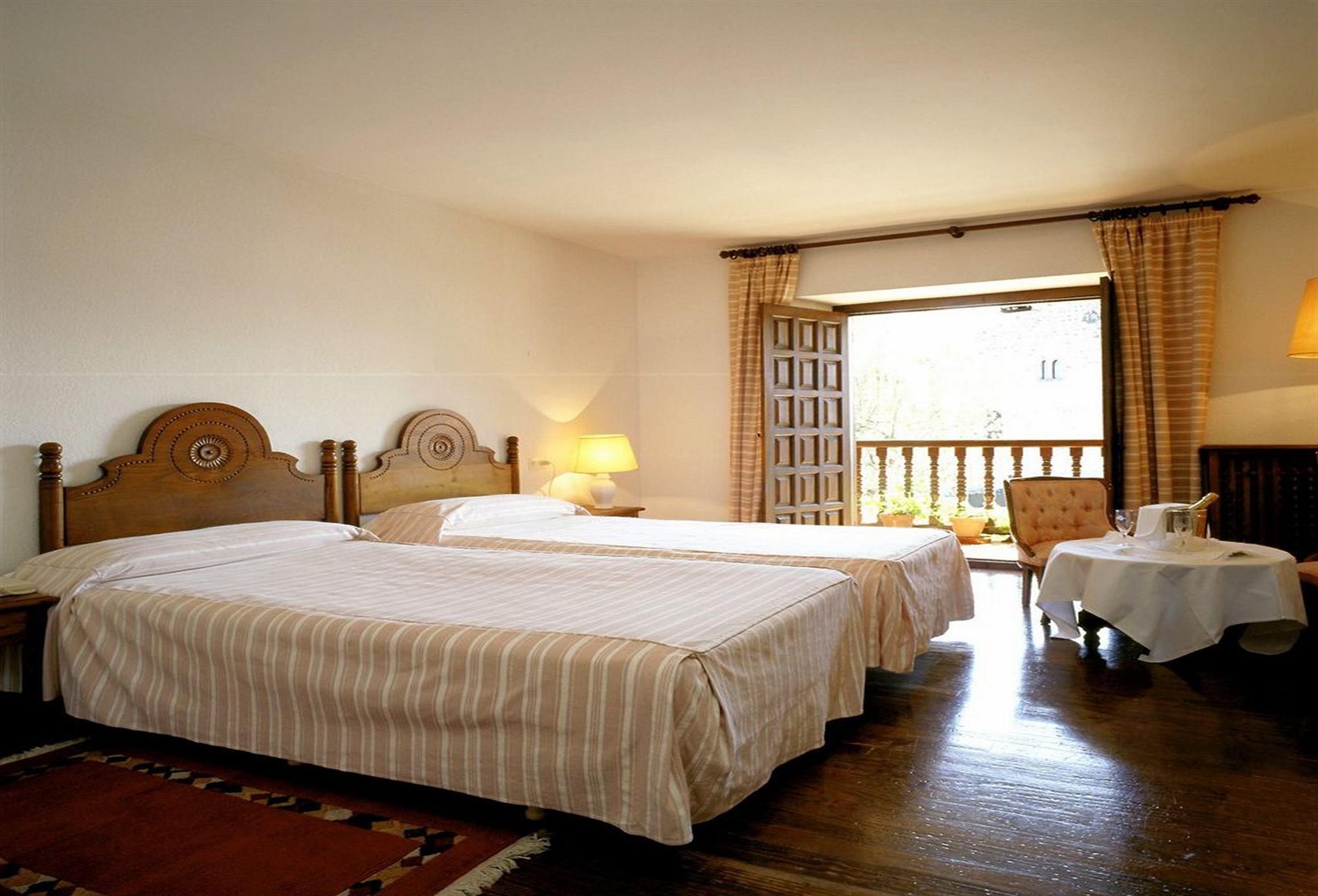 Parador De Santillana Del Mar Luaran gambar