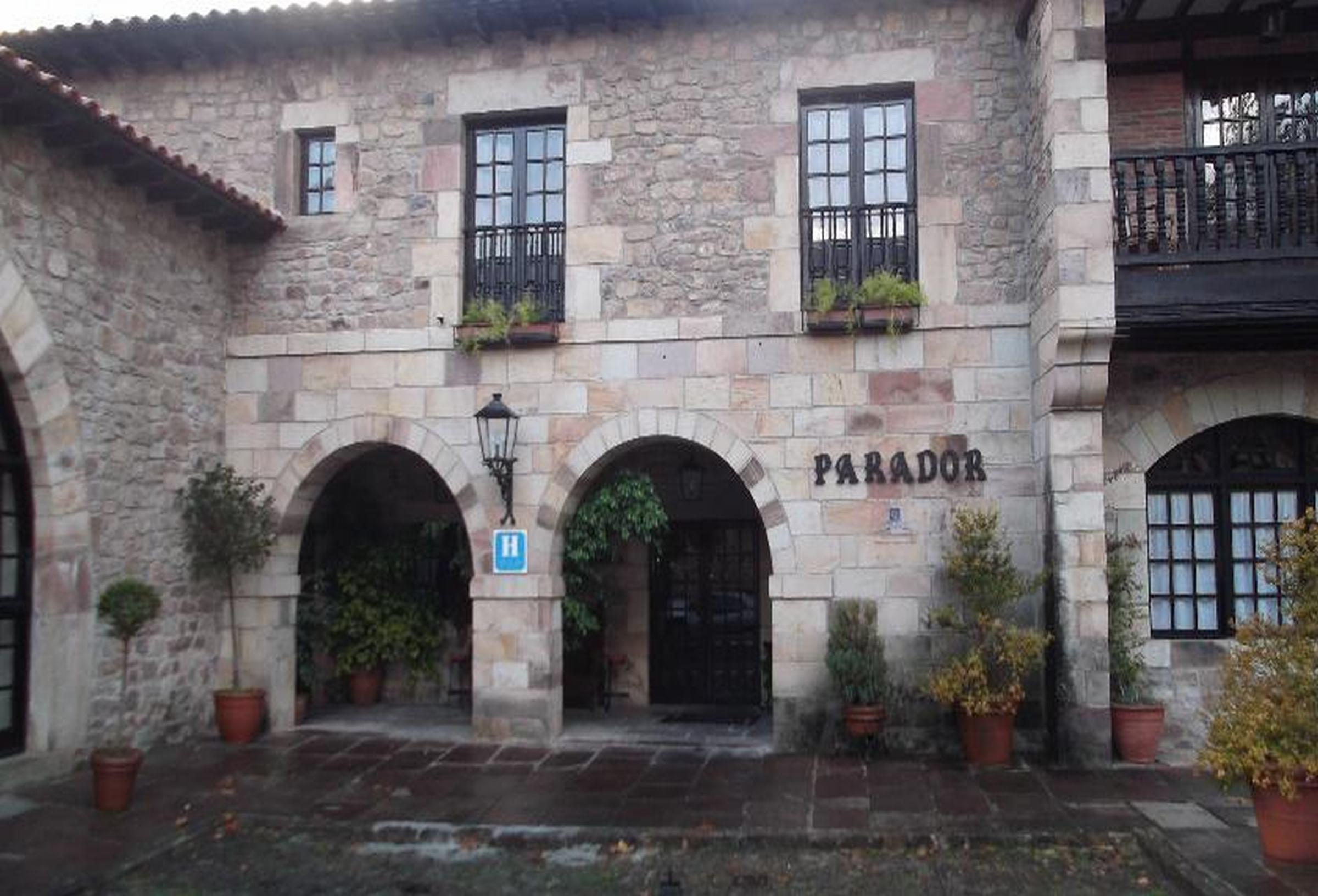 Parador De Santillana Del Mar Luaran gambar