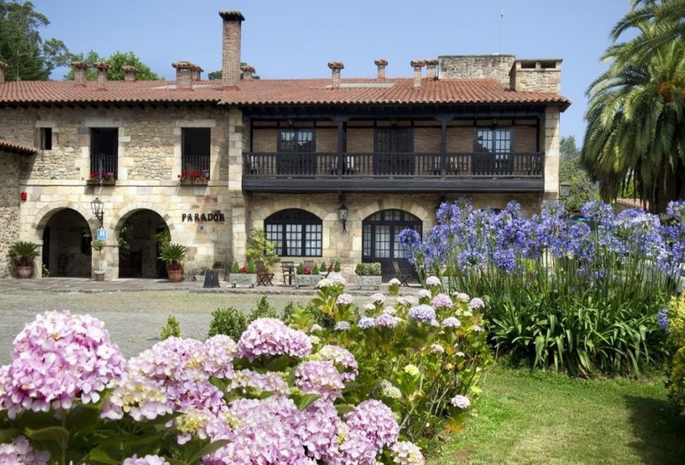 Parador De Santillana Del Mar Luaran gambar