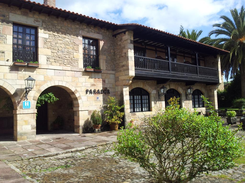 Parador De Santillana Del Mar Luaran gambar